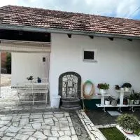 Smeštaj Pejčić, מלון בניסקה בנז'ה