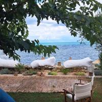 Kallmi View Eco Rooms, hotel di Durr&euml;s