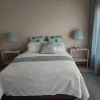 Guesthouse 71 Sunny Guest Room, hotel in Boksburg