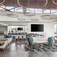 Residence Inn by Marriott Laval, hotel in Laval