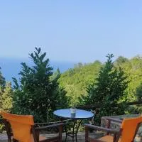 Kastania Gi, hotel Paleósz Pandeleímonban