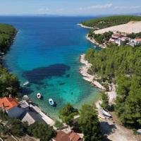 Primitivo Bay Hvar, hotelli kohteessa Hvar