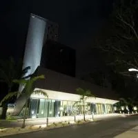 Doubletree By Hilton Pointe-Noire City Centre、ポワントノワールのホテル