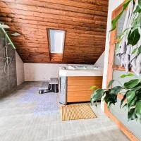 GraVelo - Apartament Jacuzzi, hotel di Bartkowa-Posadowa