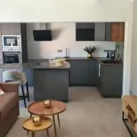 Villa Allegra T2 60M2, hotel u gradu Le Beausset