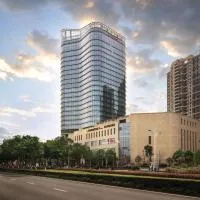 DoubleTree By Hilton Ningbo Beilun، فندق في نينغبو