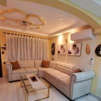Elegant and Comfortable Family Home, hotell i San Salvador