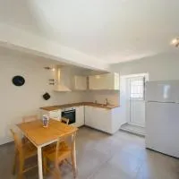 Olive tree cottage,位于埃利亚·拉克尼亚斯的酒店