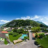 Bamboohouse Motel Riazzino – hotel w mieście Riazzino