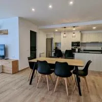 Hydros Apartments - Bike Friendly, отель в городе Риполь