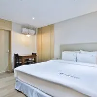 The First Hotel، فندق في تشانغوون