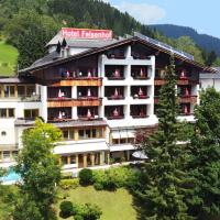 Wohlfühl & Genusshotel Felsenhof, hotel v destinaci Bad Kleinkirchheim