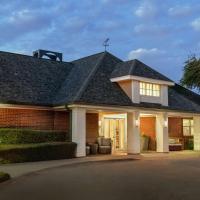 Addison Suites, hotel near Addison Airport - ADS, Addison