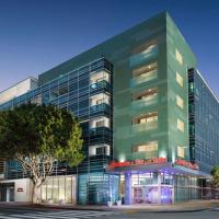 햄프턴 인 & 스위트 산타모니카(Hampton Inn & Suites Santa Monica)