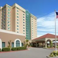 Embassy Suites by Hilton Monterey Bay Seaside, хотел в Сийсайд