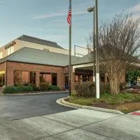 Hampton Inn Norfolk-Naval Base، فندق في نورفولك