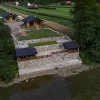 Apartmani Zavičaj Gornja Trešnjica, хотел в Ljubovija