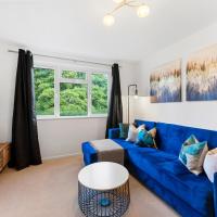 Stylish and Stunning 4 Bed in Bath - Parking and Garden