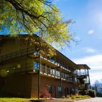 Hillside Lodge, hotel di Lake Junaluska