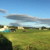 Carreg y Gwynt Campsite - Touring and tent pitches, hotel em Llanarth