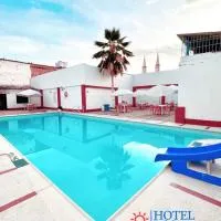 토카이마에 위치한 호텔 Hotel Los Balcones