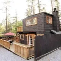 Viesnīca La Petite - Heart of Town - Stunning Remodel pilsētā Idlvailda