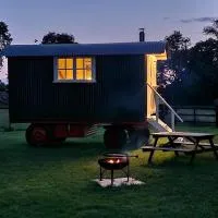 The Delkin Shepherds Huts Castle Combe, hotel Castle Combe-ban