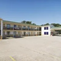 The Kinder Inn، فندق في كيندر