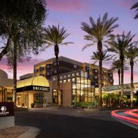 DoubleTree Suites by Hilton Phoenix, hotell sihtkohas Phoenix lennujaama Phoenixi Sky Harbori rahvusvaheline lennujaam - PHX lähedal
