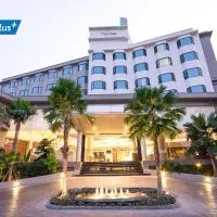 Phitsanulok में, होटल The Grand Riverside Hotel