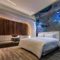 Point Motel، فندق في Pingzhen
