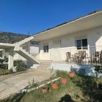 Villa Rei โรงแรมในBaks-Rrjoll
