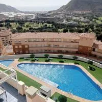 Golf, piscina climatizada y playa, viešbutis mieste La Envia