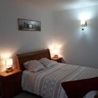chez Zabou chambre Suzannaise, ξενοδοχείο σε Sainte-Suzanne
