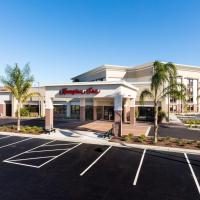 Hampton Inn Daytona Speedway-Airport, hotel cerca de Aeropuerto Internacional de Daytona Beach - DAB, Daytona Beach