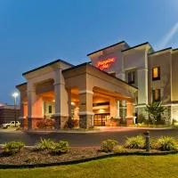 Hampton Inn Maumelle, hotel u gradu Maumelle