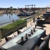 Clearview Waters - 4 King bedrooms, 3 bathrooms & views, hotel in Mildura