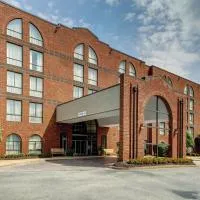 Embassy Suites Williamsburg, hotel em Williamsburg