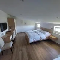 Prenočišča v Kraški Hiši, hotel em Komen