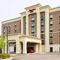 Hampton Inn by Hilton Ottawa Airport, хотел в Отава