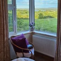 Hillview House, hotel i Moyne Cross Roads