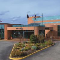 Hilton Long Island/Huntington, hotel in zona Aeroporto Republic - FRG, Melville