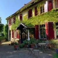 Chambres d'Hôtes Le Felseneck, hotel v mestu Ferrette