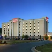 Hampton Inn and Suites Adairsville/Calhoun Area، فندق في Adairsville
