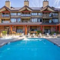 Whistler Village Inn & Suites โรงแรมในวิสต์เลอร์