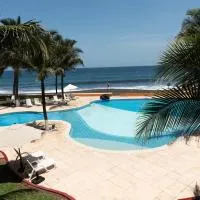 Hotel Cayman Suites - Beachfront, hotel u gradu Monteriko