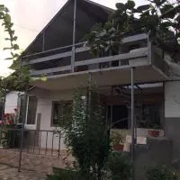 Mera Hostel, hotel a P'arts'khanaqanevi