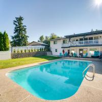 Epic Family Getaway with Pool, Game Room and Fire Pit!, hotel in zona Aeroporto di Pangborn Memorial - EAT, East Wenatchee