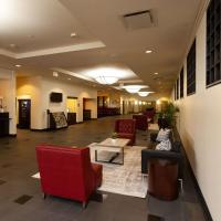 Clarion Hotel New Orleans - Airport & Conference Center, hotel near Louis Armstrong New Orleans International Airport - MSY, Kenner
