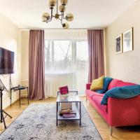 Room near downtown and airport, hotell i Vilkpede i Vilnius